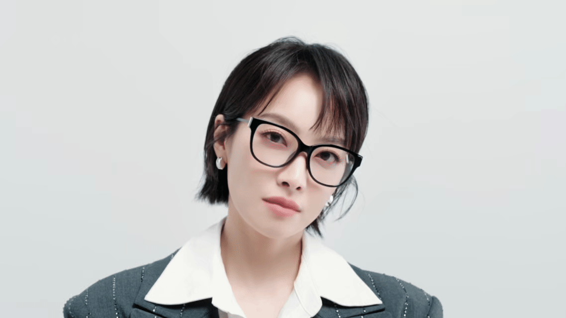 救命！佐川眼镜你是把宋茜的美焊在镜片上了吧利落短发撞上冷感墨镜，拽姐气场拉满，高