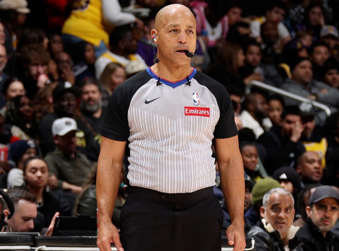 北京时间6月8日，NBA总决赛将于6月9日迎来第三场比赛的较量，前两场比赛，获胜