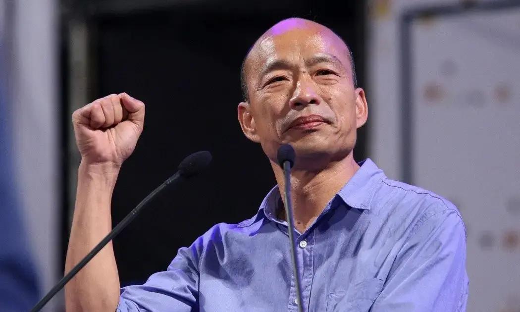 韩国瑜参选2028大位！这个可能性有多大？一言以蔽之，不大。以下分析三点：

第