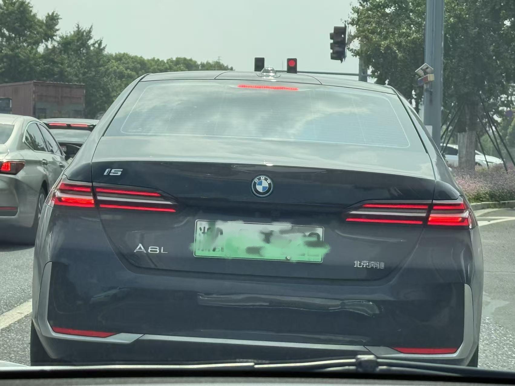 这是什么车？奥奔马[疑问][疑问][疑问]新能源汽车 ​​​