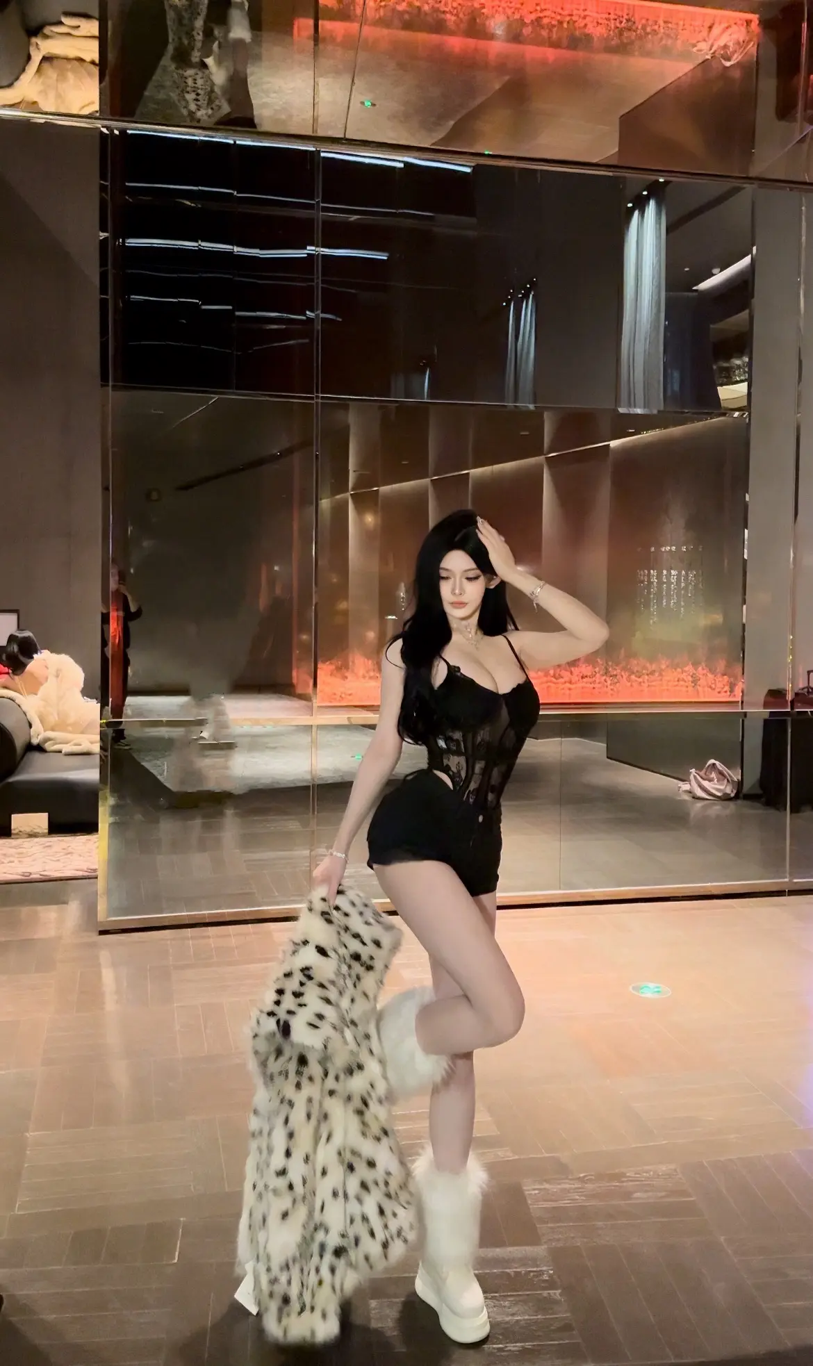 喜欢腿还是🐻。