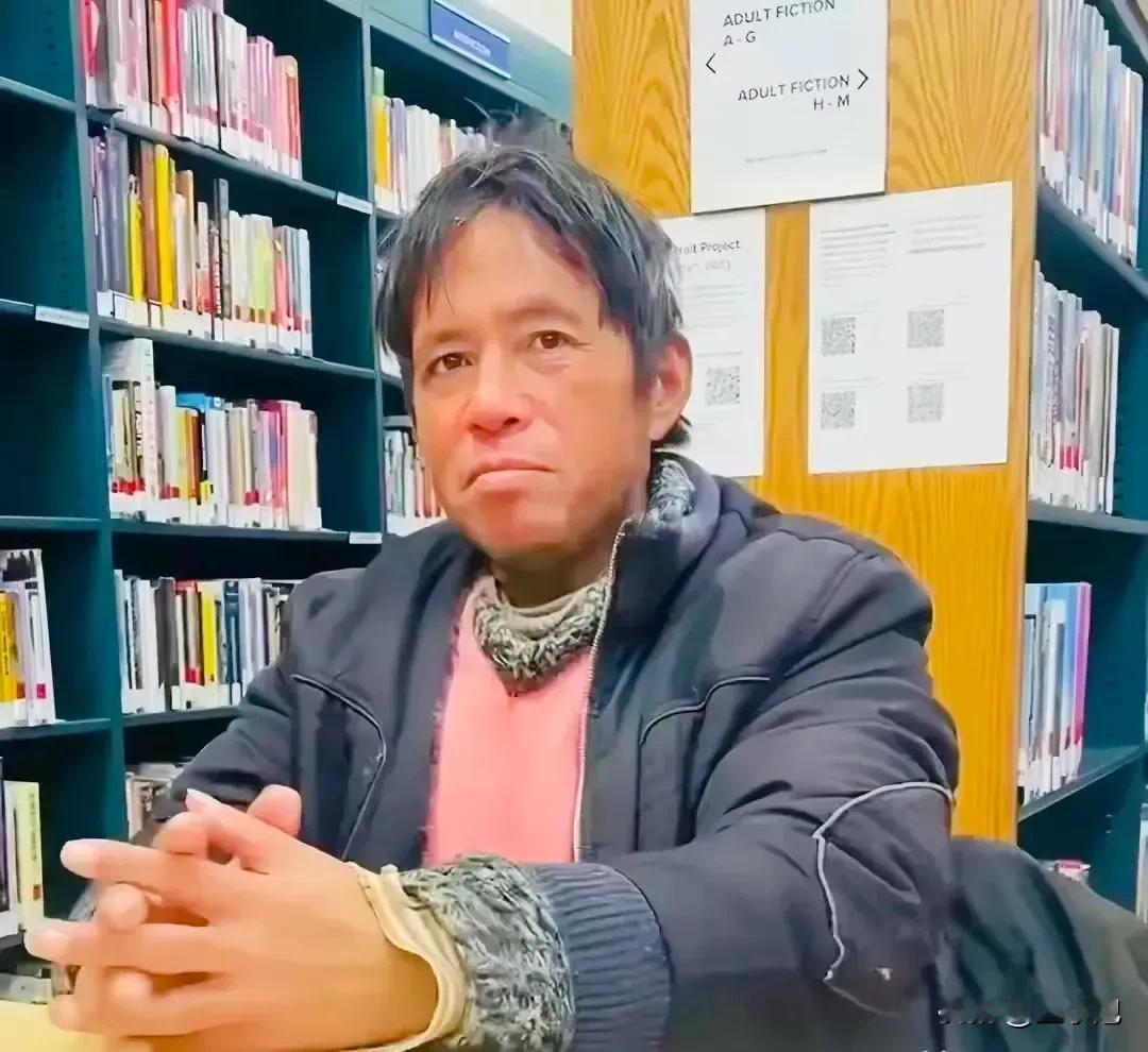 我还是赞同接孙博士回国，毕竟物理学天才，以他的所学知识，回国估计还能作出贡献。

