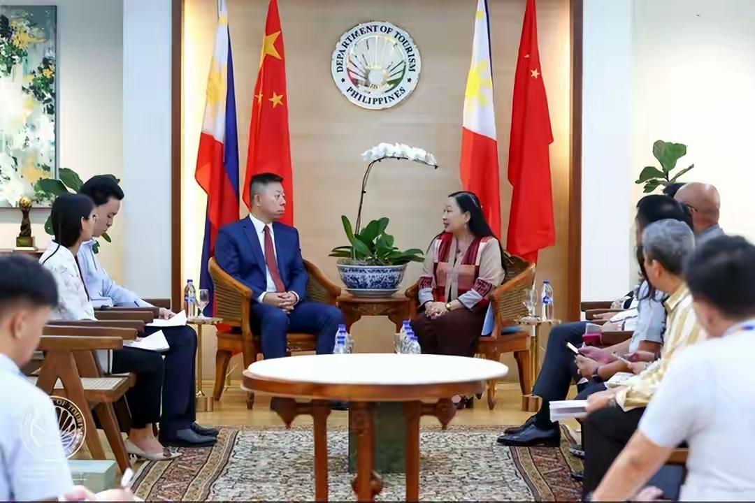 捍卫在菲中国公民权益，国家果断出手
 菲律宾拘押中国工人

近期菲律宾借三佳钢厂