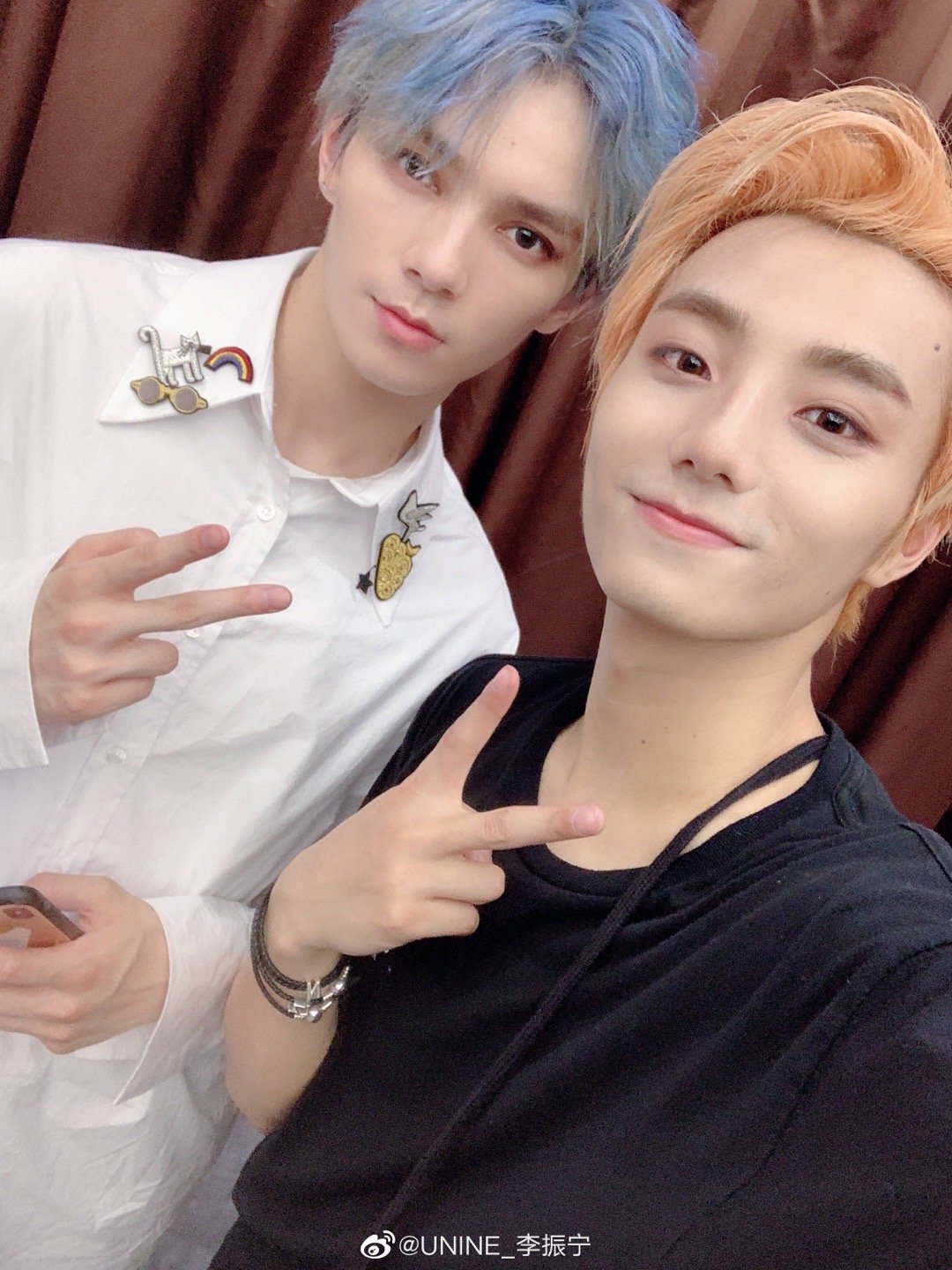 精挑细选愚人节头像中… 