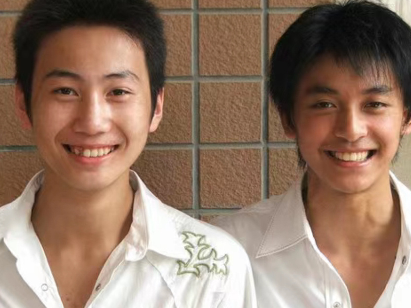 大学时期的李佳航 ​​​