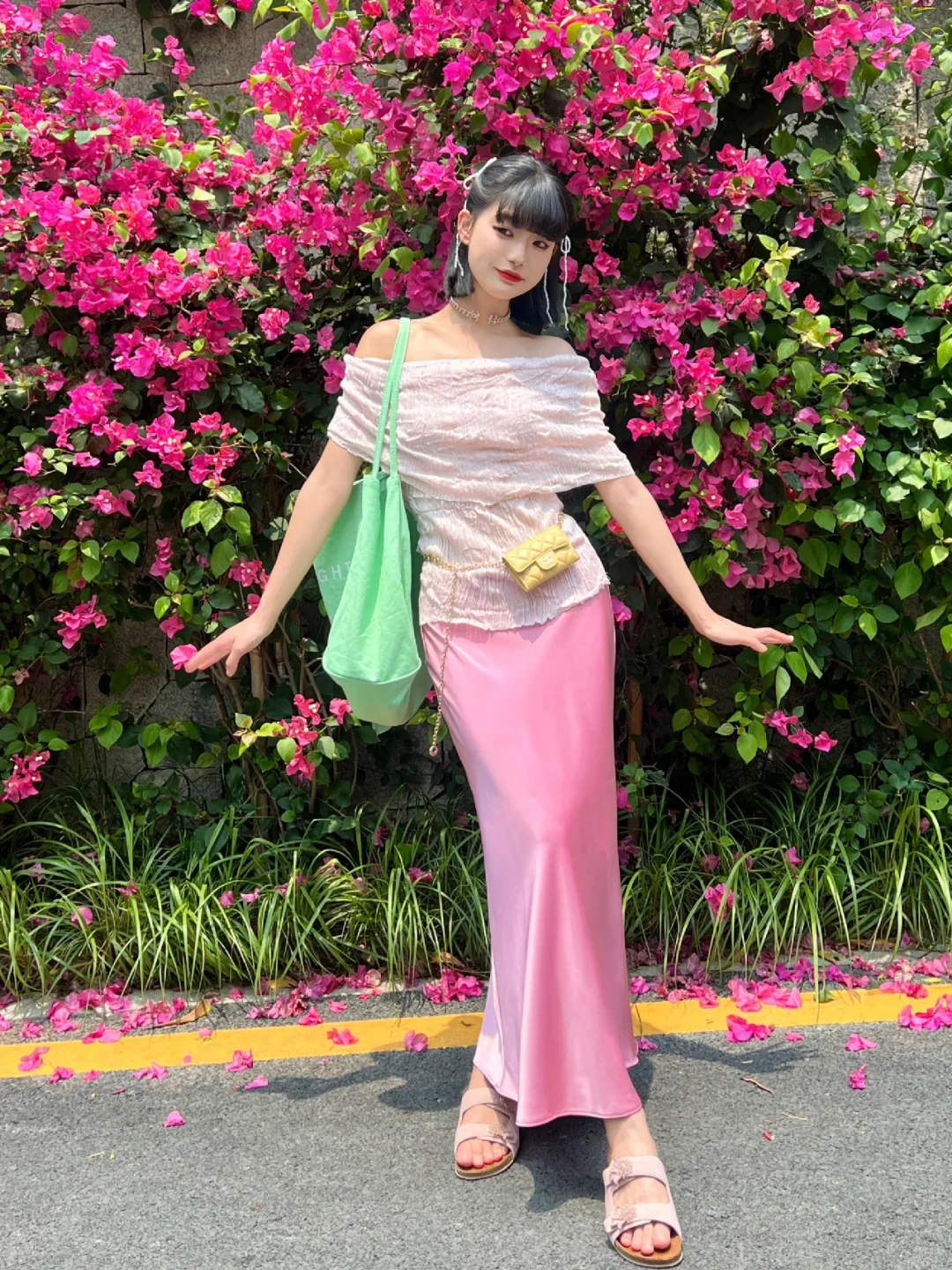 被三角梅包围的浪漫春夏🌸