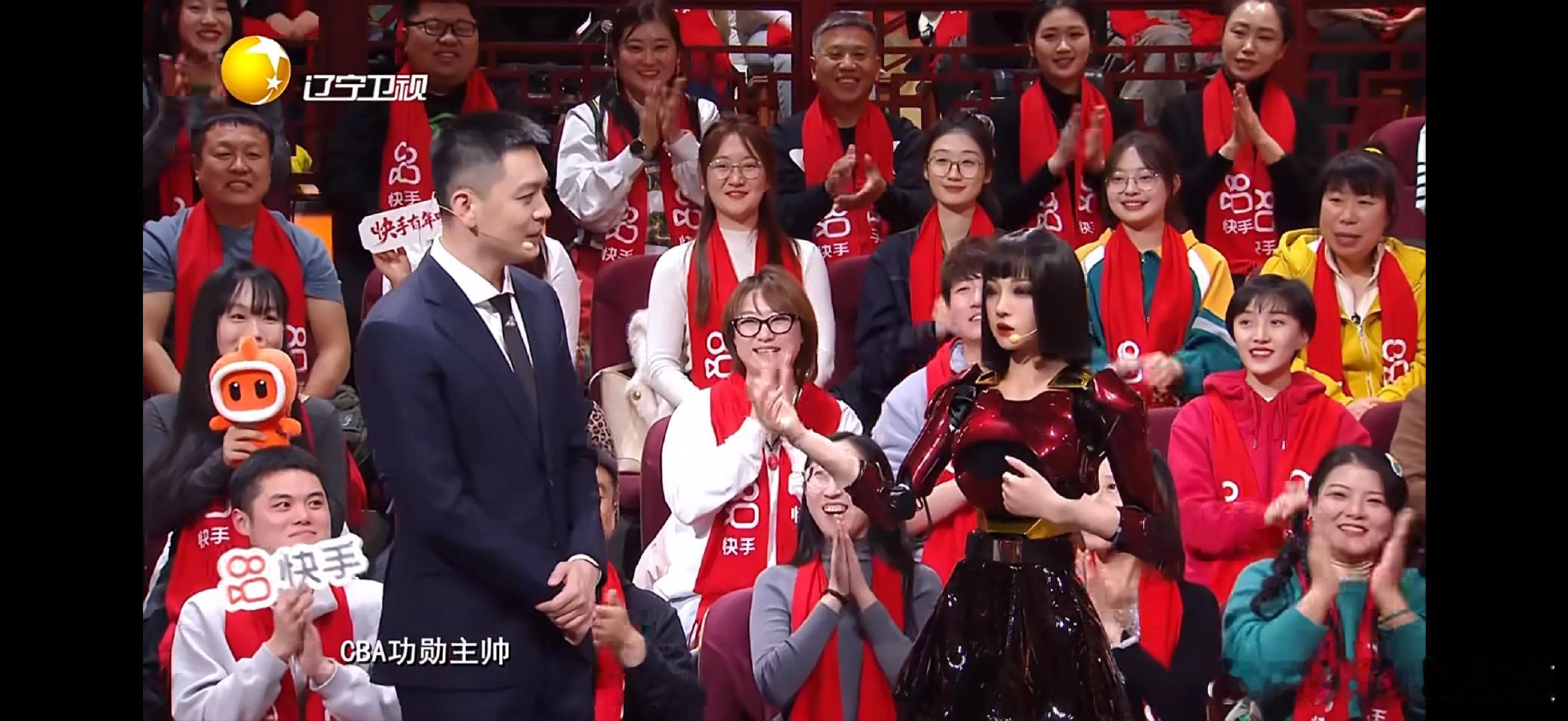 杨鸣被机器人整破防了认证！杨鸣就是赛场上最会 “舞舞扎扎” 的搞笑博主！杨鸣好帅