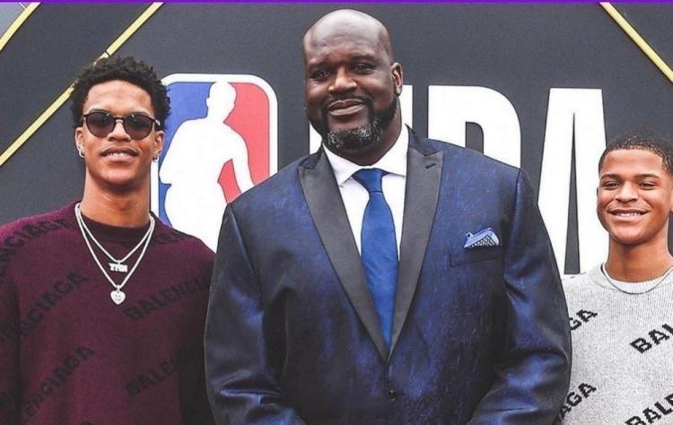奥尼尔：儿子想要奔驰 我说你不能一上来就开奔驰近日NBA名宿奥尼尔在播客节目《S