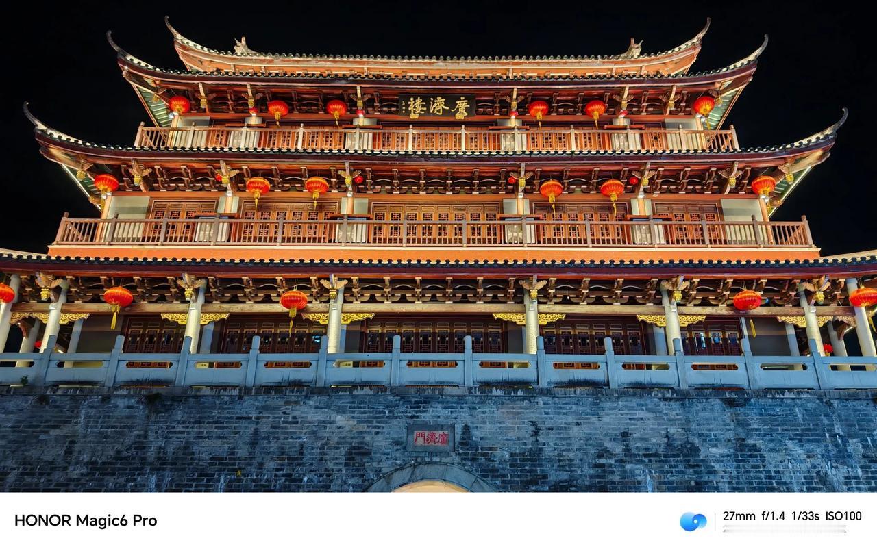 居然没有北阁佛灯，没有凤凰塔，没有颐园，连广济楼也没有，实在不应该。