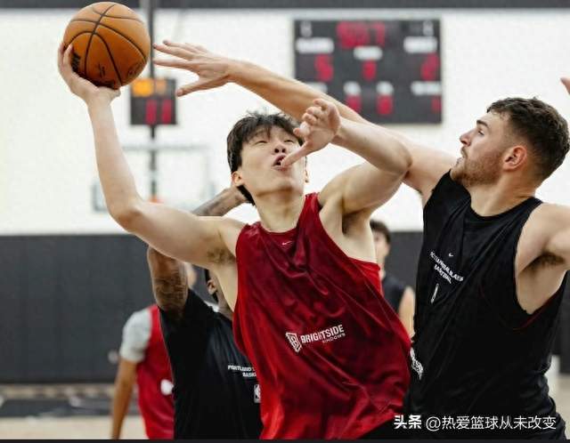 新时代NBA内线为王，杨瀚森立足联盟是必然，别无脑看衰杨瀚森