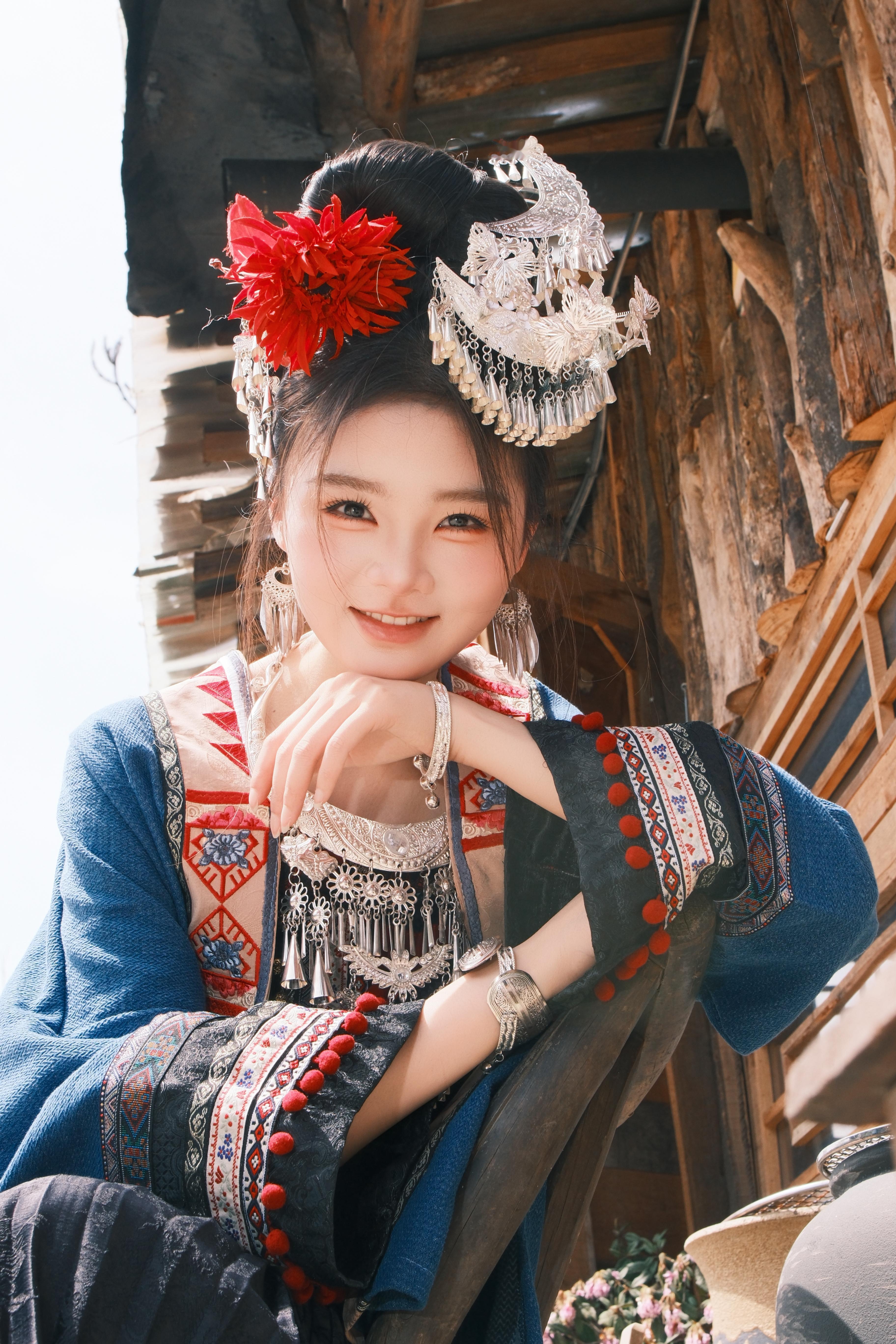 在千户苗寨，做一天的苗疆少女。