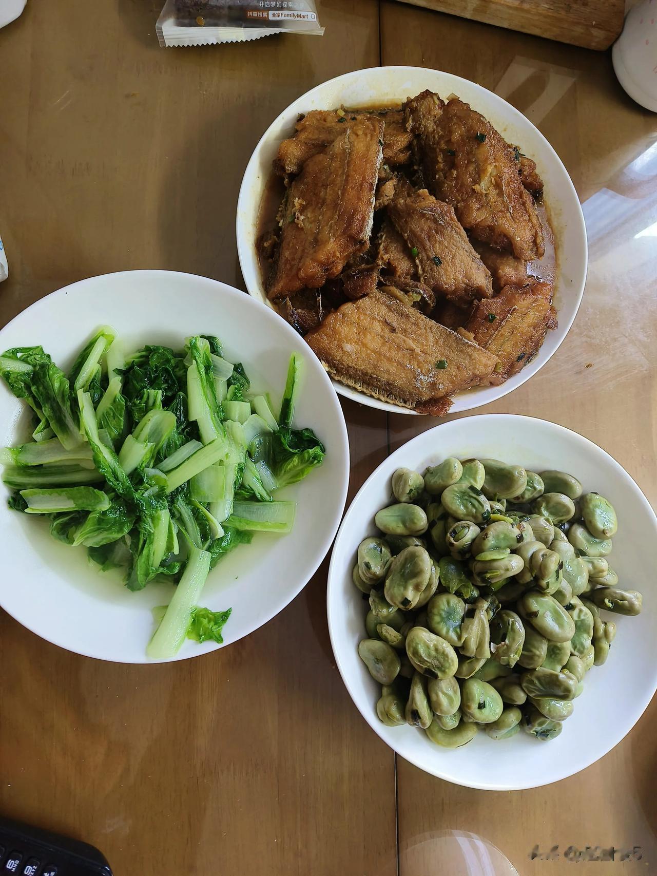 上海的菜价到底贵不贵？
上海的房价确实贵路人皆知，10万元一平米的房子还是非城市
