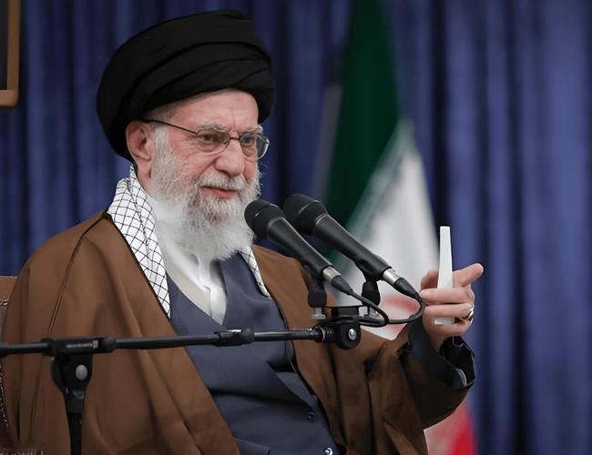 横的怕楞的，楞的怕不要命的，特朗普在已经完成对伊朗的军事打击准备的情况下，之所以