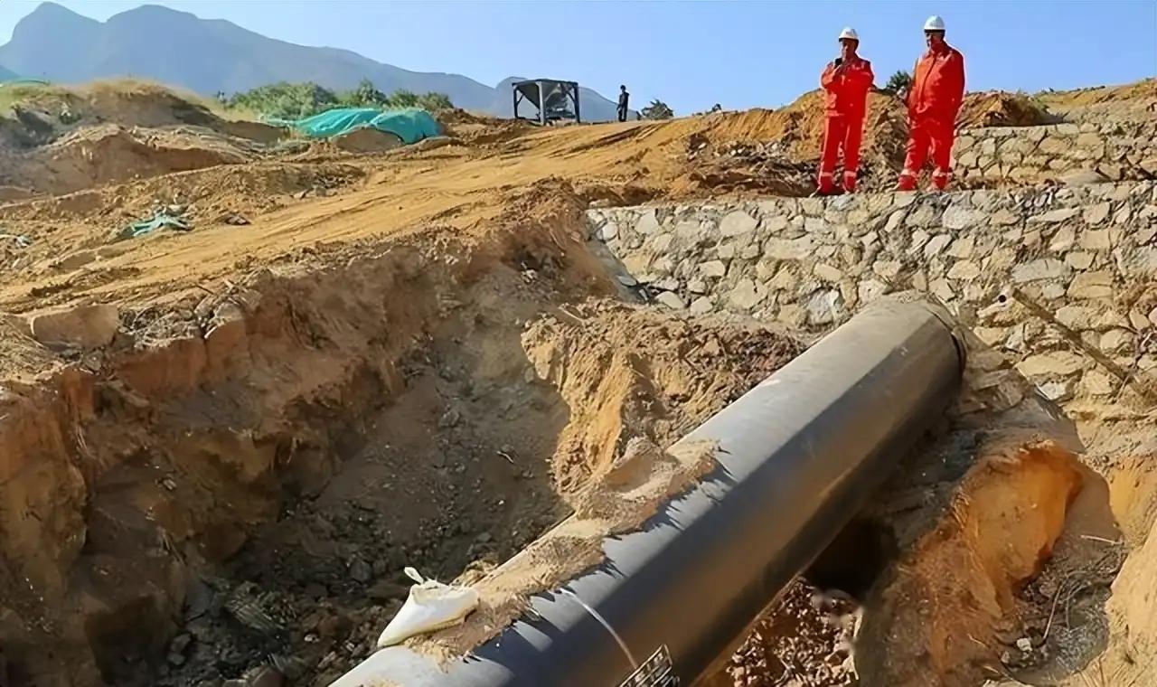 俄罗斯这次捅的窟窿实在太大，中国就算有心帮忙也无能为力

俄乌这仗打了五年，当初