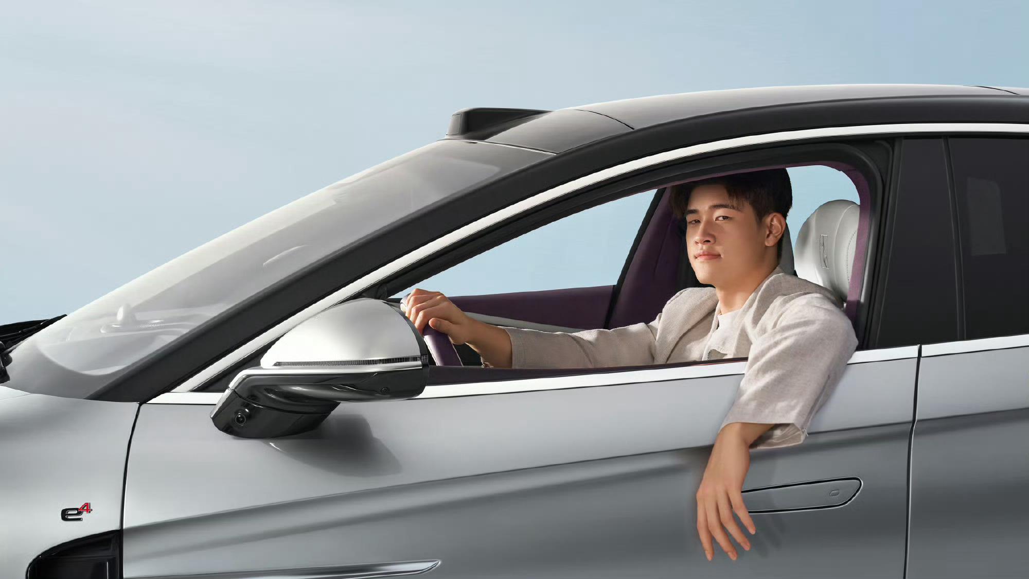 不经不觉比亚迪达成全新里程碑，第1300万辆新能源汽车（仰望U7）于7月21日在