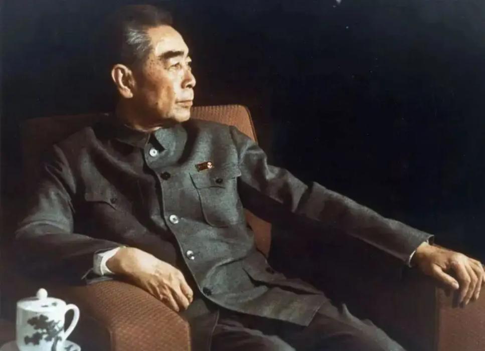 73年周恩来请杨振宁夫妇吃饭，杜致礼看到宴会厅名字，开了个玩笑
“1973年7月