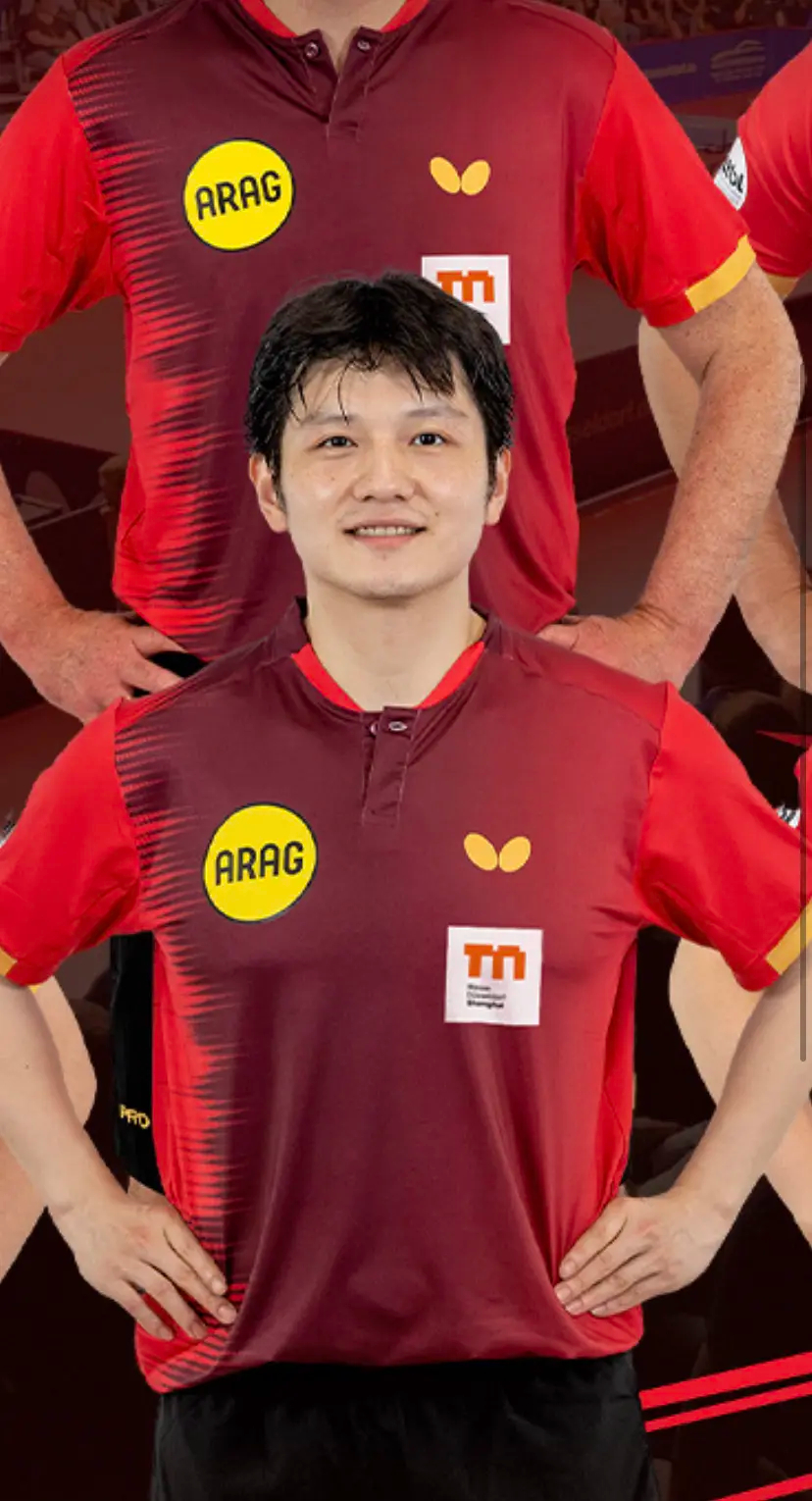 樊振东新定妆照出炉期待新赛季！！！训练一半就拉来拍定妆照了吗！！！帅哦帅哦🥰?