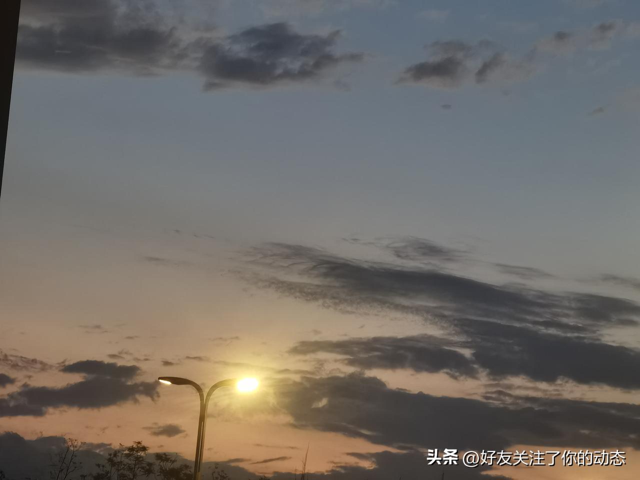 好听的空话，从来都别当真
 
       历史中有一段耐人寻味的对话。北伐战事