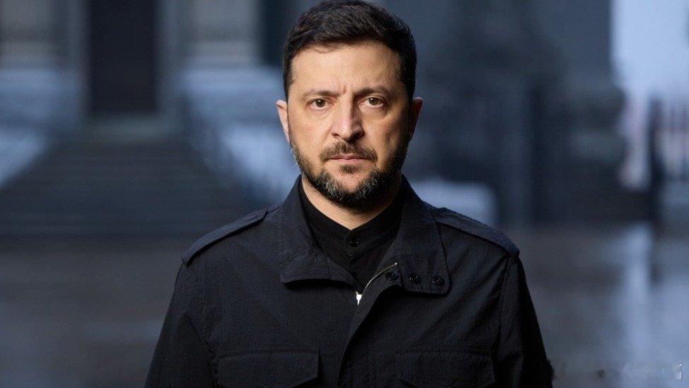 【泽连斯基：现在是乌克兰最艰难的时刻】11月21日，乌克兰总统泽连斯基向全国发表