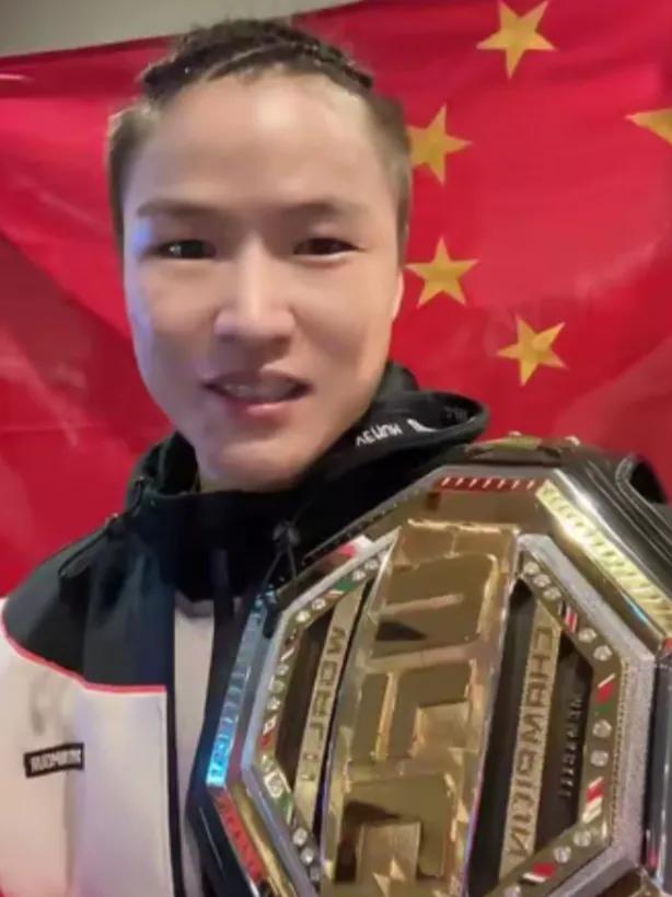 影坛拿新人奖！张伟丽11月16日能赢格斗传奇舍甫琴科？
 近期，中国综合格斗名将