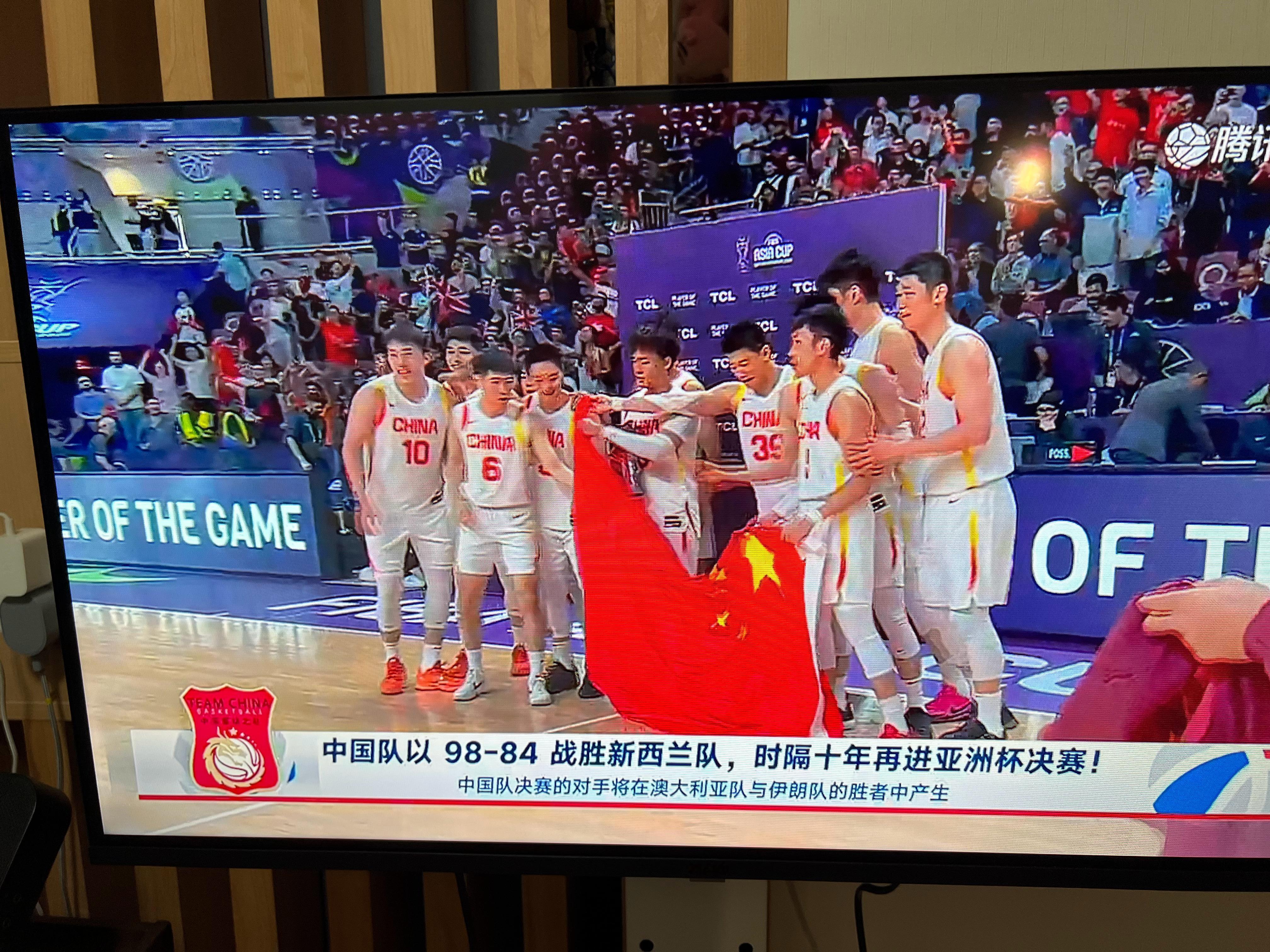 哭了仿佛回到十年前在宿舍看长沙亚锦赛中国男篮！！！ ​​​