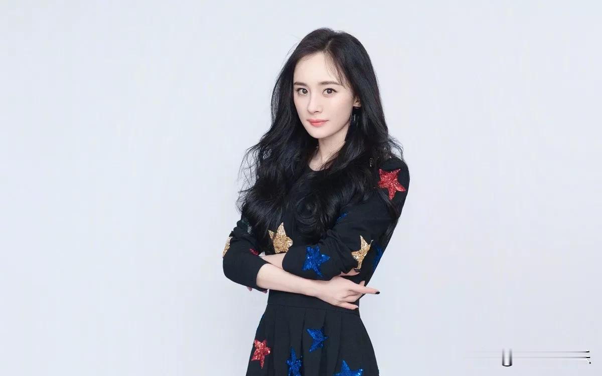 离婚后身价过亿的5位女明星[玫瑰]

第1，杨幂

第2，赵丽颖

第3，杨颖
