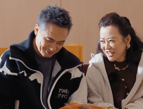 杨肸子的“肸”用于人名，寓意是坚韧勇敢、志向远大、积极向上。
 
但说实话，作为