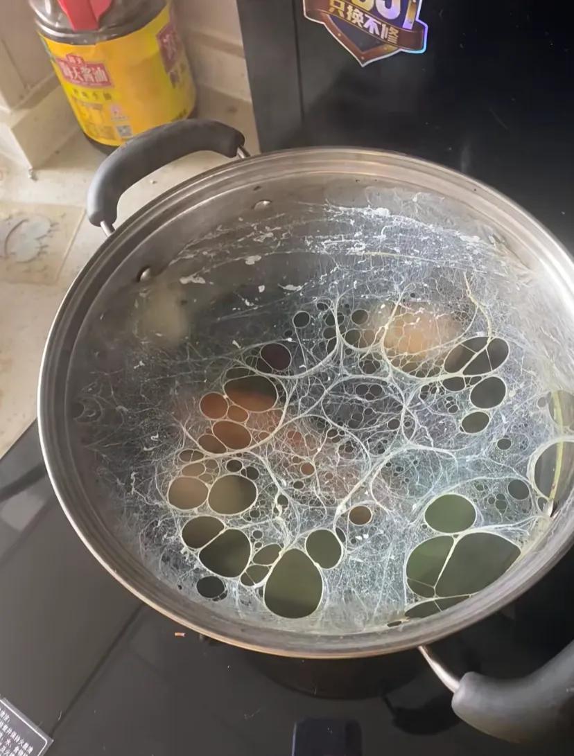 为什么每次煮都会裂开鸡蛋