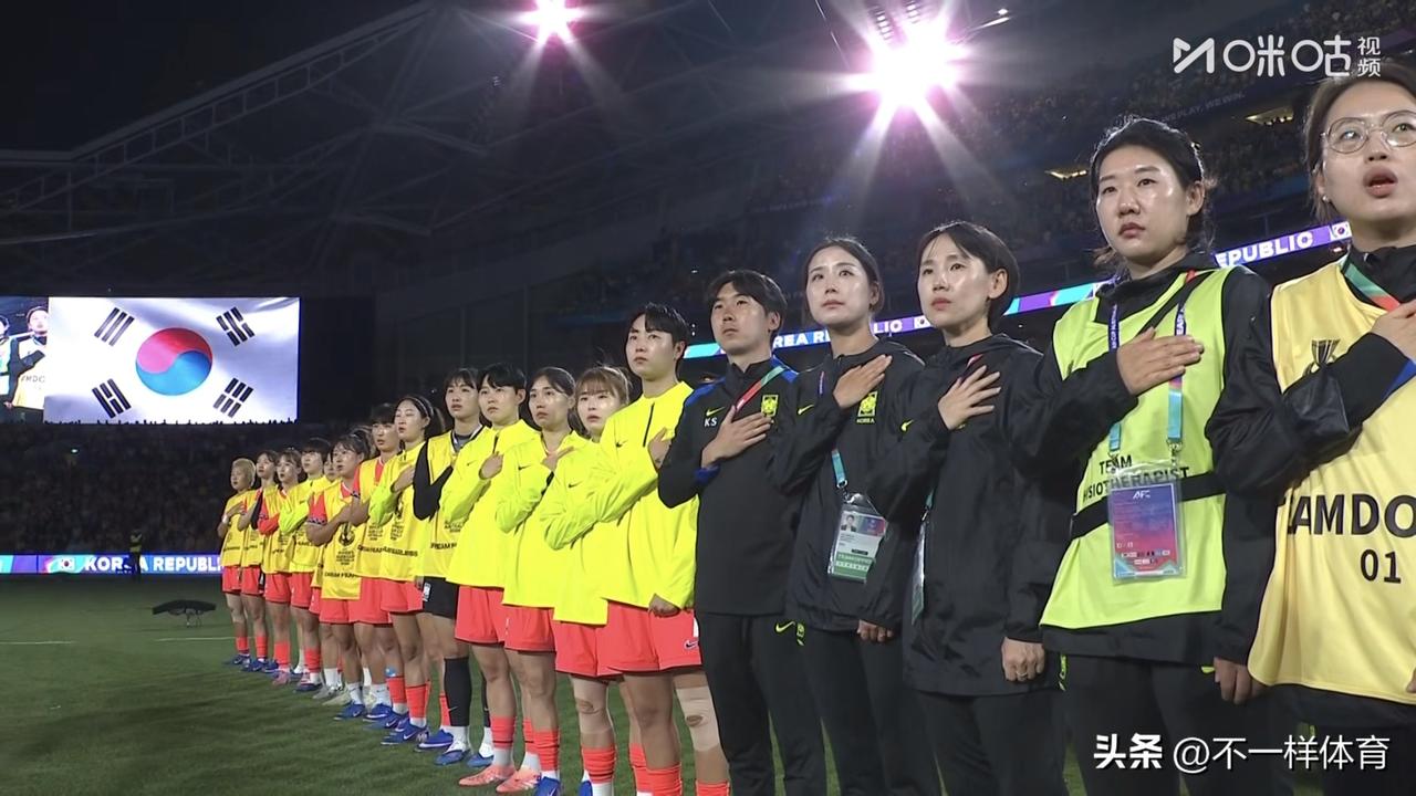 女足亚洲杯小组赛第三轮A组榜首之争：东道主澳大利亚女3-3读秒绝平韩国女足，韩国