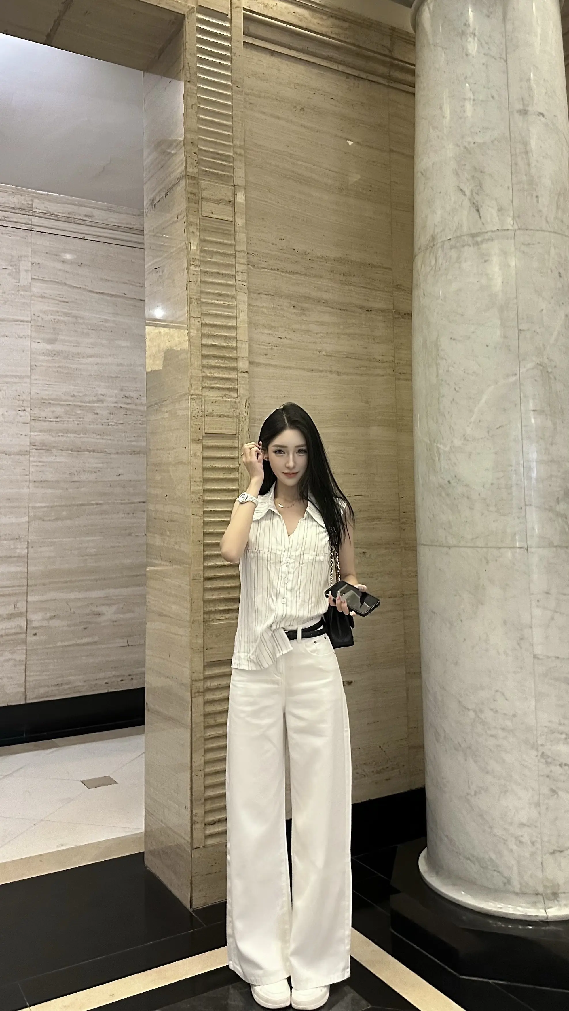 你只需要在乎自己的感受和利益 至于别人的 他自己会争取的呀