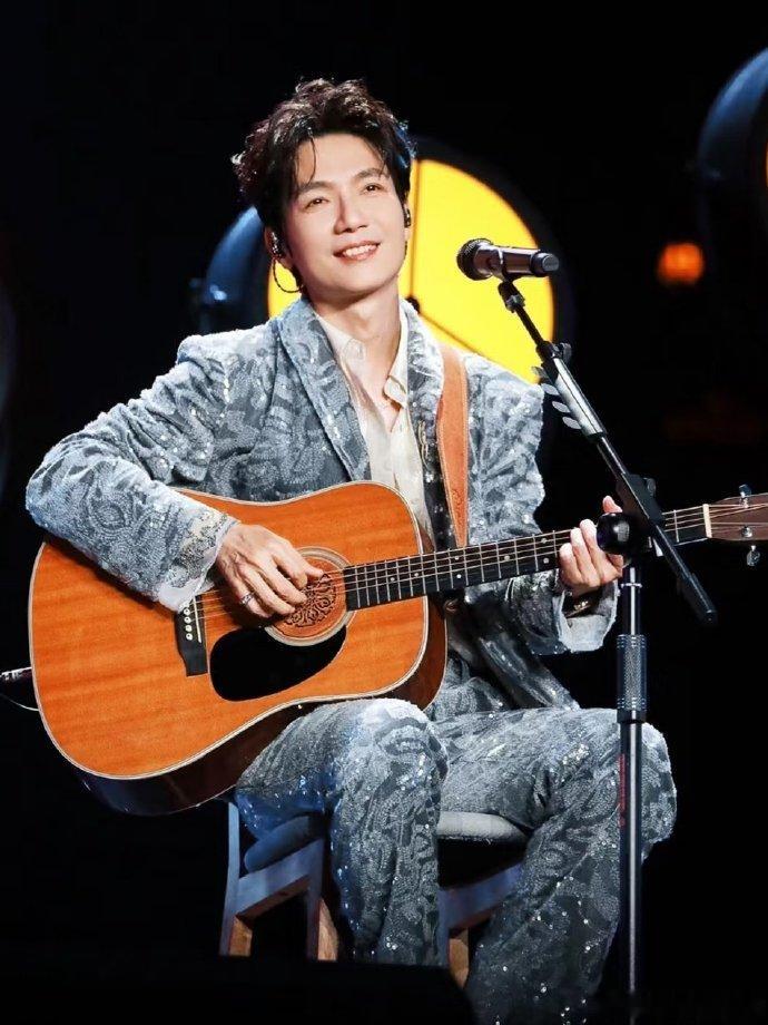 能和陈楚生抗衡的版本出现了 声鸣远扬陈楚生的经典遇上生特吾姬的突破，两大版本各有