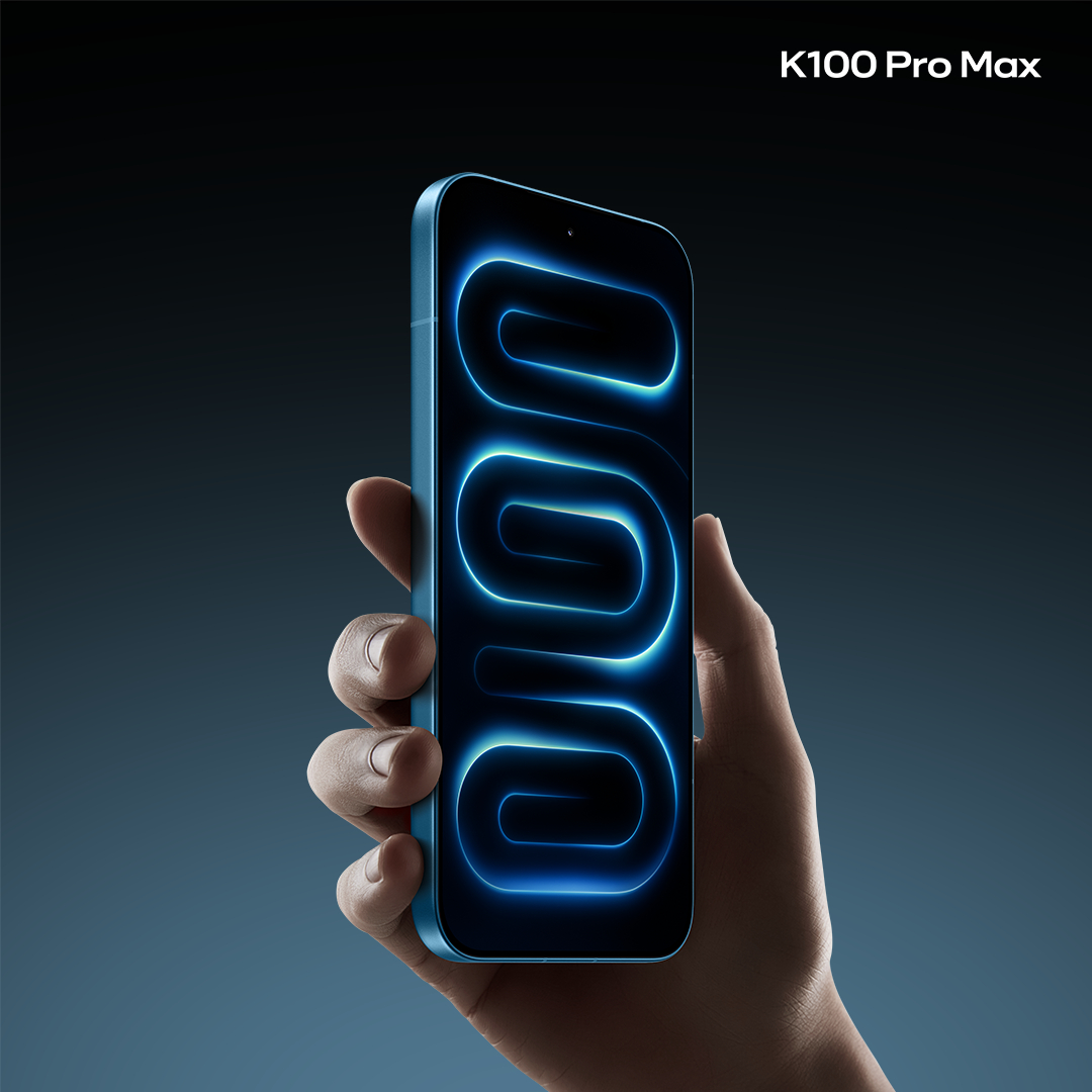 K100 Pro Max的新配色，追风蓝。这个后盖是有细腻的纹理的，不是常规磨砂