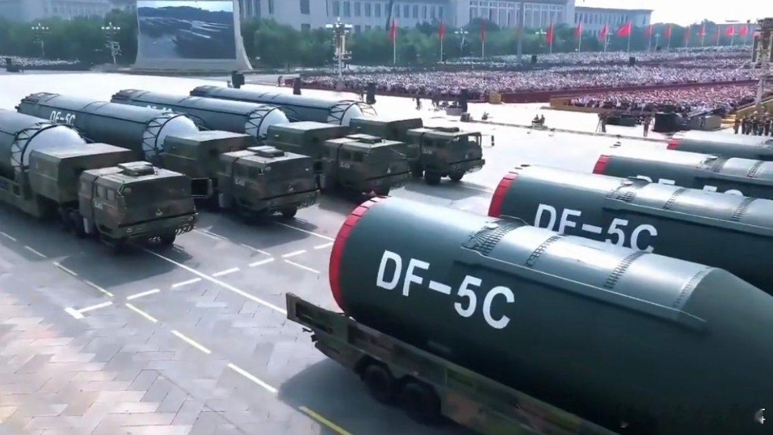 人民日报发表评论文章，陈列日本首相高市早苗涉台言论九宗罪，并称他严重越线挑衅，终