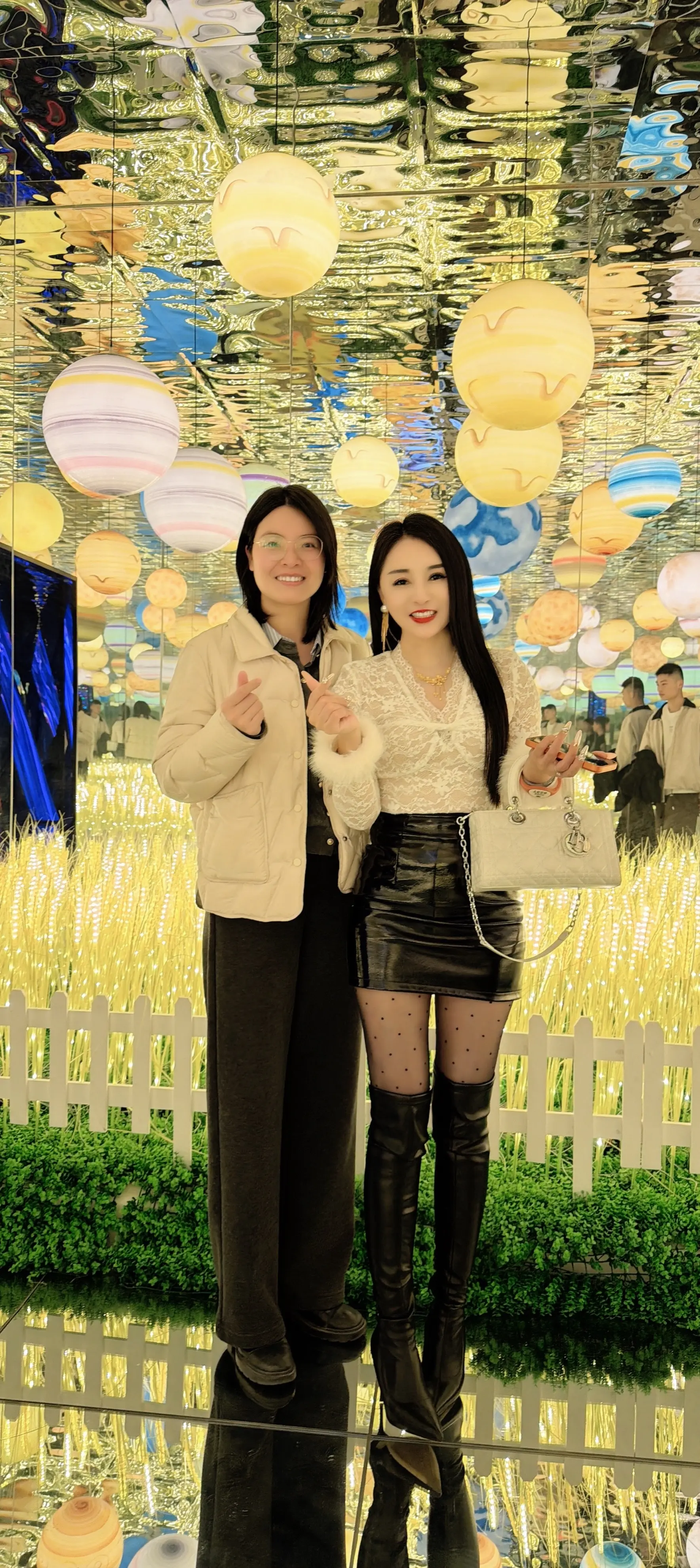 新年快乐，这是我妹妹1.7米就我最矮 🤣🤣