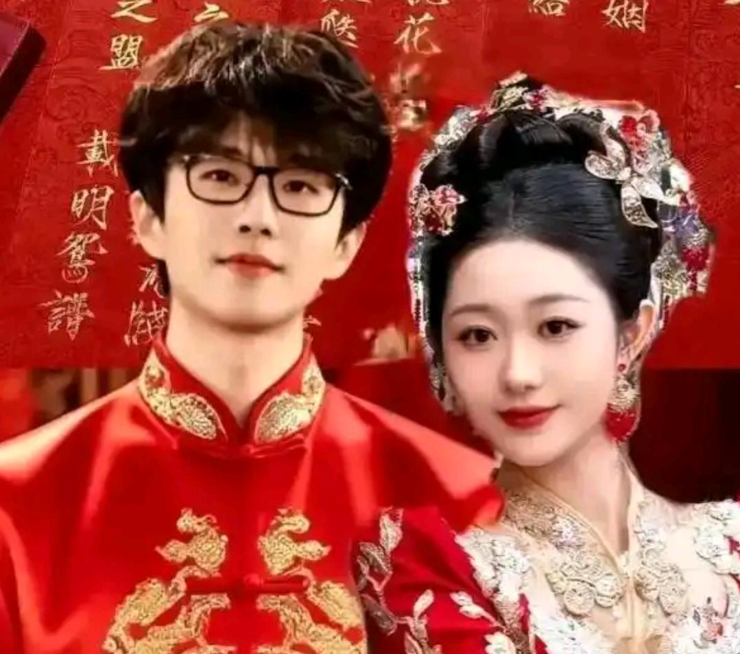 歌手许嵩官宣结婚！
9月19日晚间，歌手许嵩、主持人冯禧通过个人微博同步发文官宣