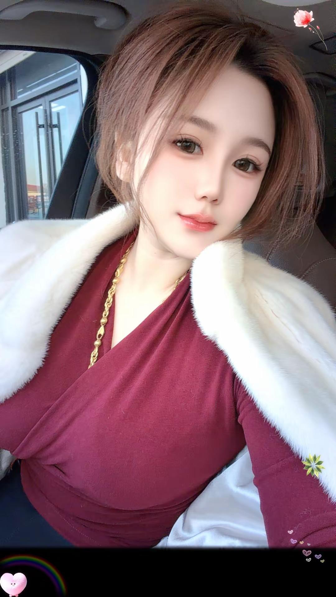 成熟女人三件套：买貂 戴黄金 听凤凰传奇