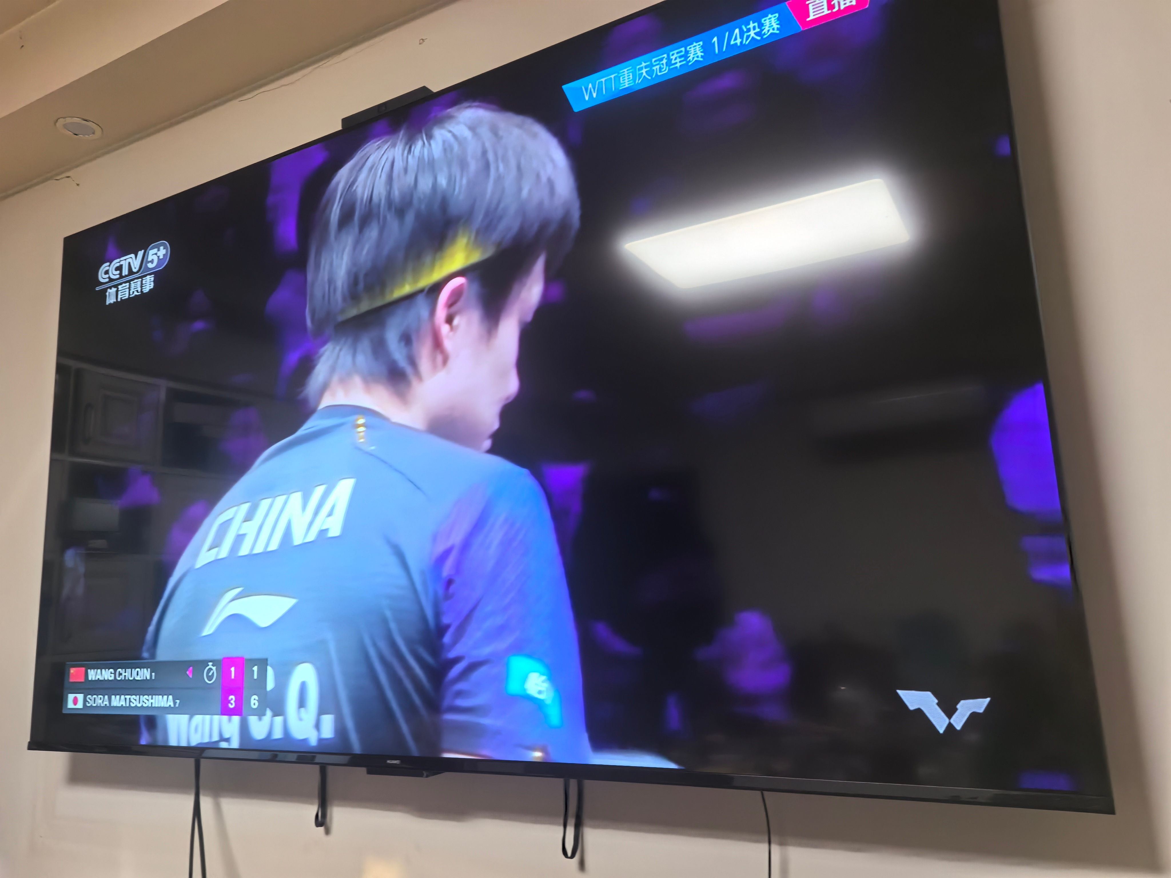 运动员，管好自己的身体，管好自己的球拍，就是自己最大的工作，不要拿其他原因来找。