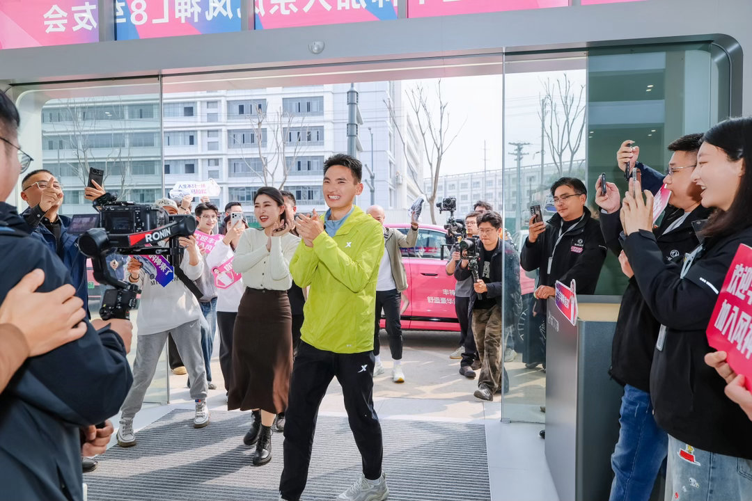 丰神X风神名场面上线～恭喜丰配友 喜提东风风神L8角色互换超会玩，公开课干货拉满