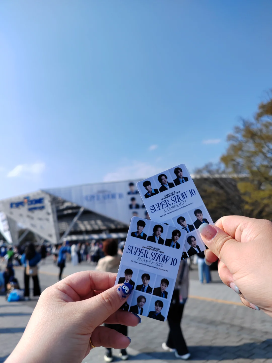 🎵💙Super junior💙陪着闺蜜前来赴约