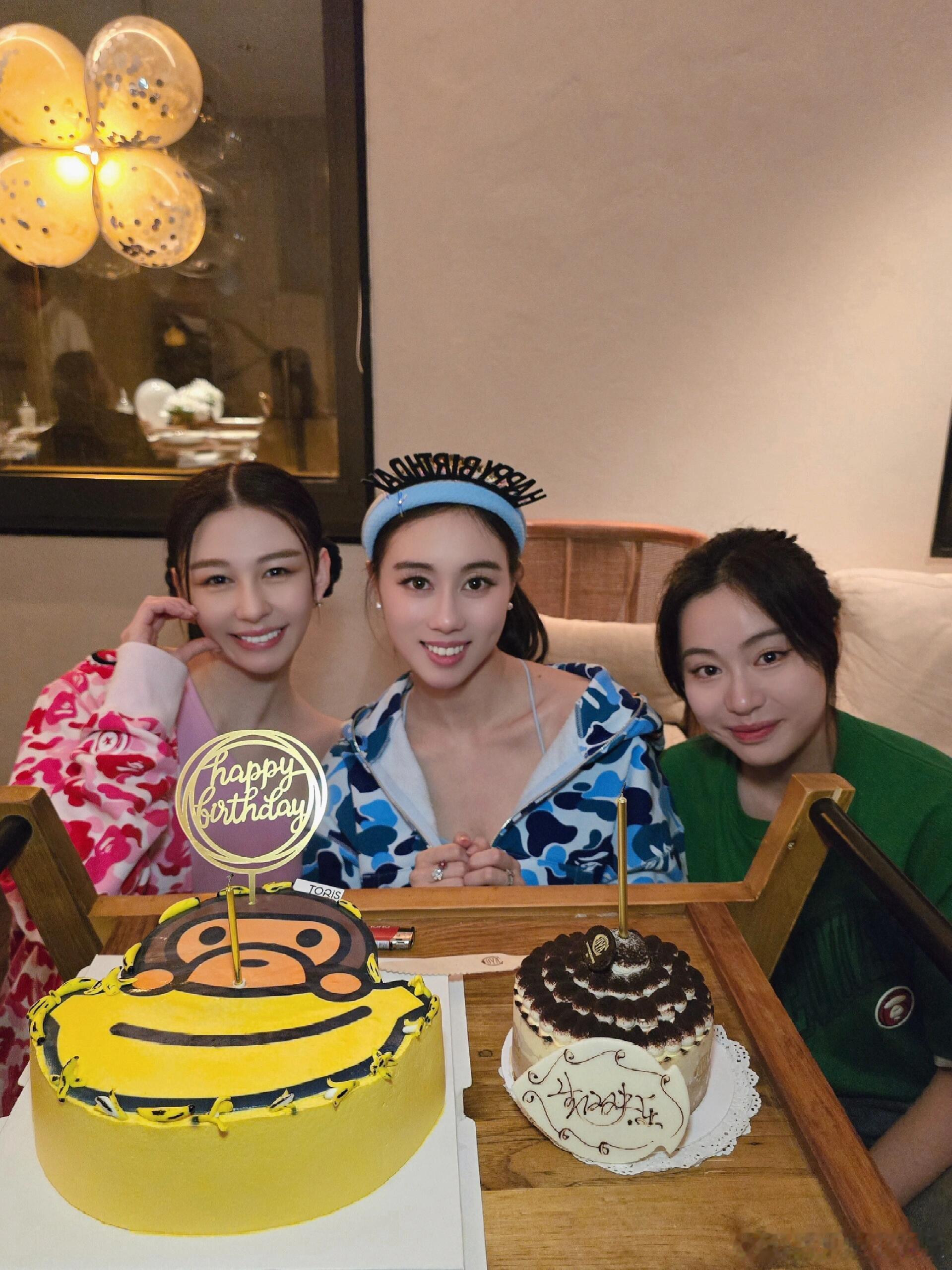 邱淑贞女儿沈月、甘比刘銮雄女儿为何超欣庆生，仨豪门千金同框好养眼 ​​​