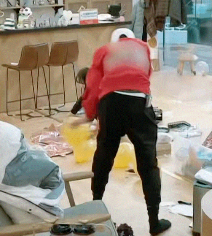 感觉穿了好多条秋裤 