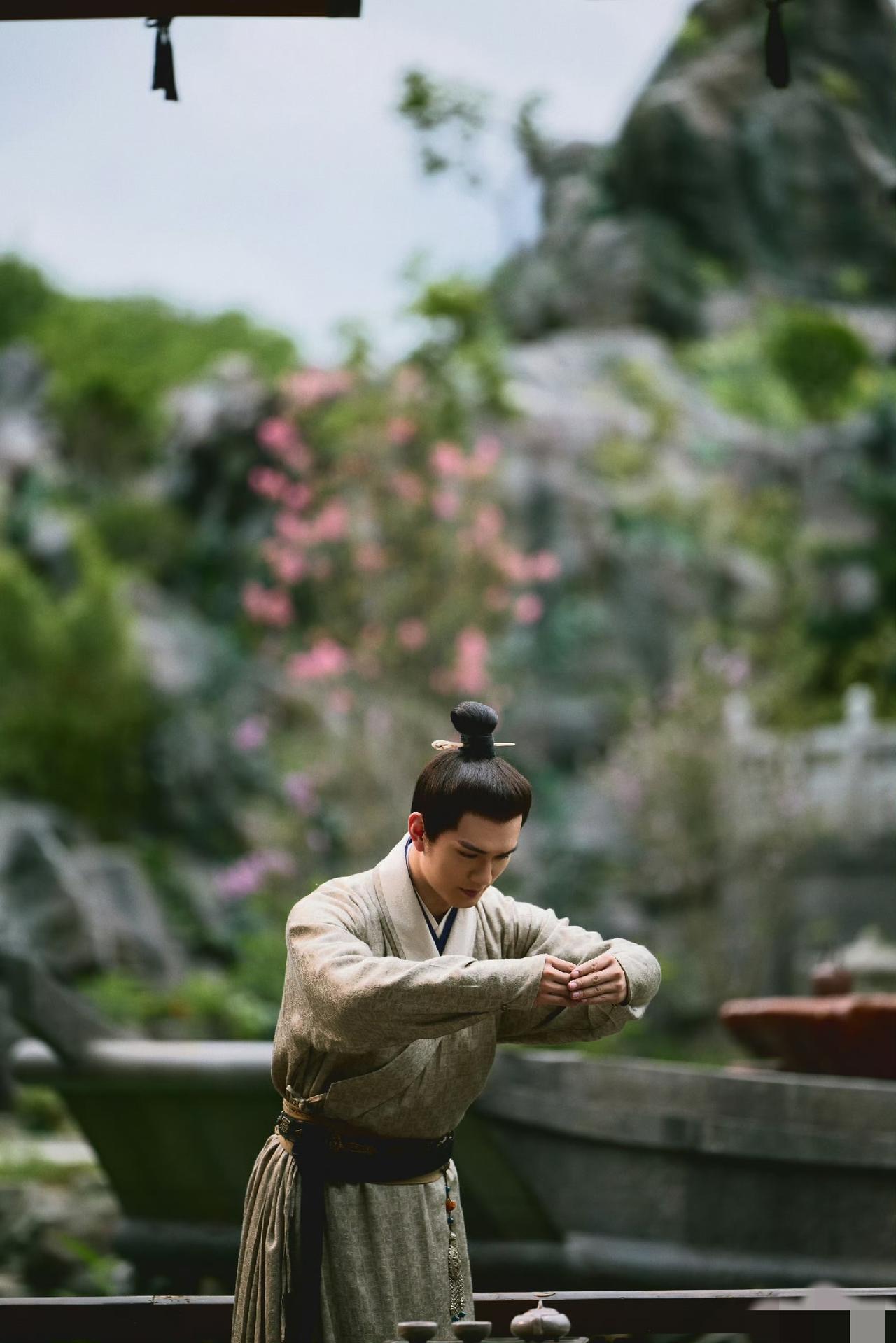 都被骗了，原来杜氏兄妹都是坏胚子[恐惧][恐惧][恐惧]

一开始都装的人模狗样