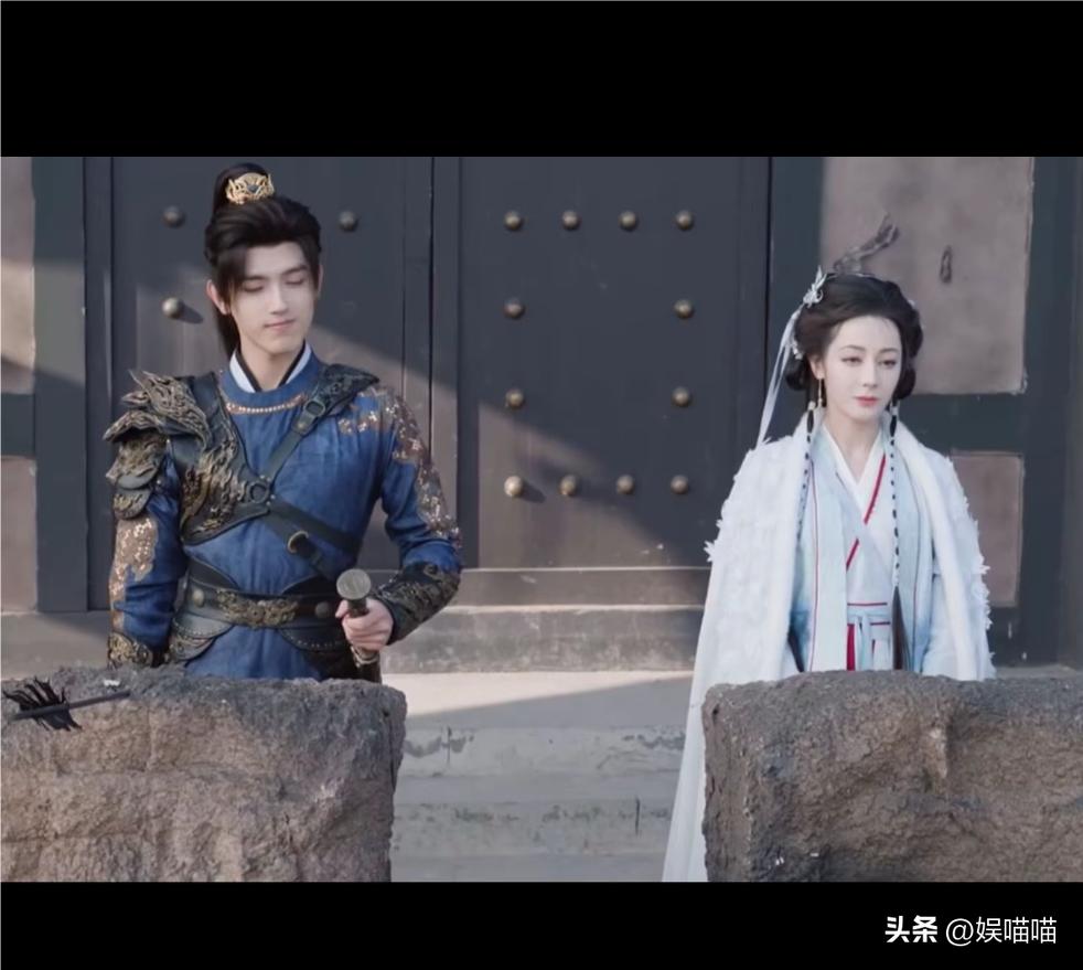 迪丽热巴都带不红陈飞宇

 剧中的陈飞宇全身透着一股东厂公公的气质！ 演戏套路抱