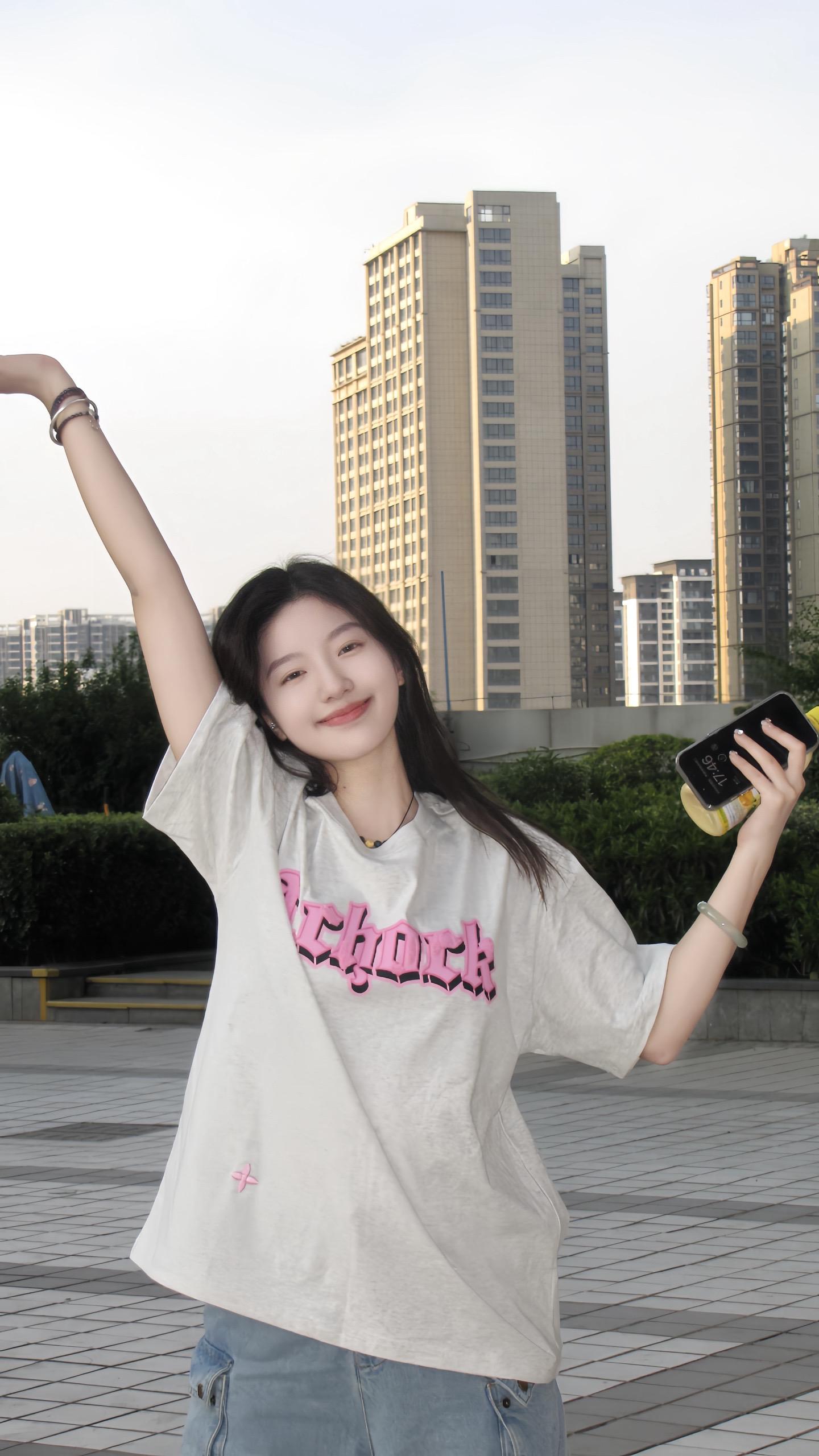 左左 左左～
