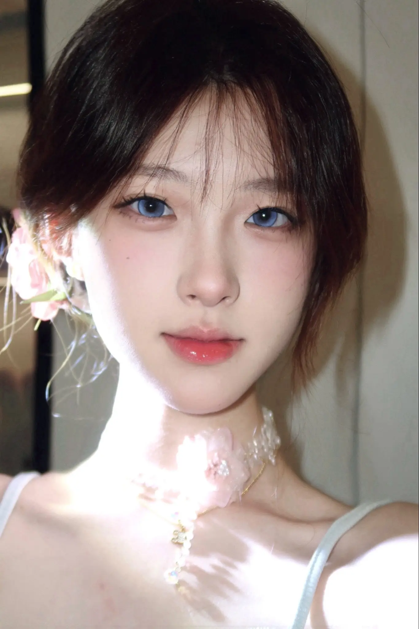 眼睛是一片安靜的海
