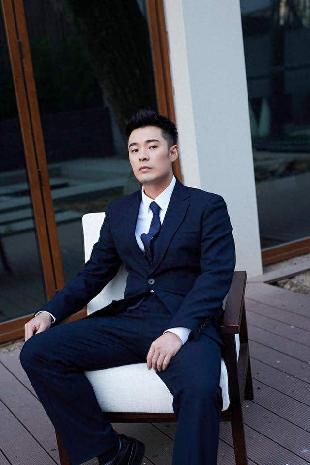陈赫自曝腰椎滑脱，十年综艺旧伤终爆发，现已理疗康复