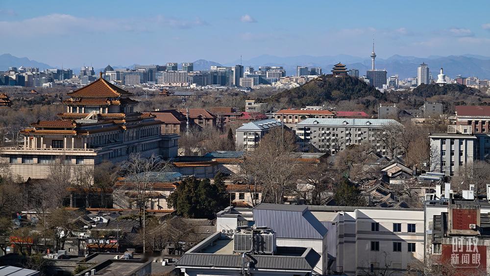 庄子《天地》之十四

反于鲁，以告孔子。孔子曰：“彼假修浑沌氏之术者也。识其一，