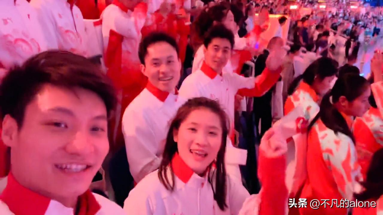 11月10日，跳水运动员谢思埸发文说：“非常激动，非常自豪，广东加油！”

谢思