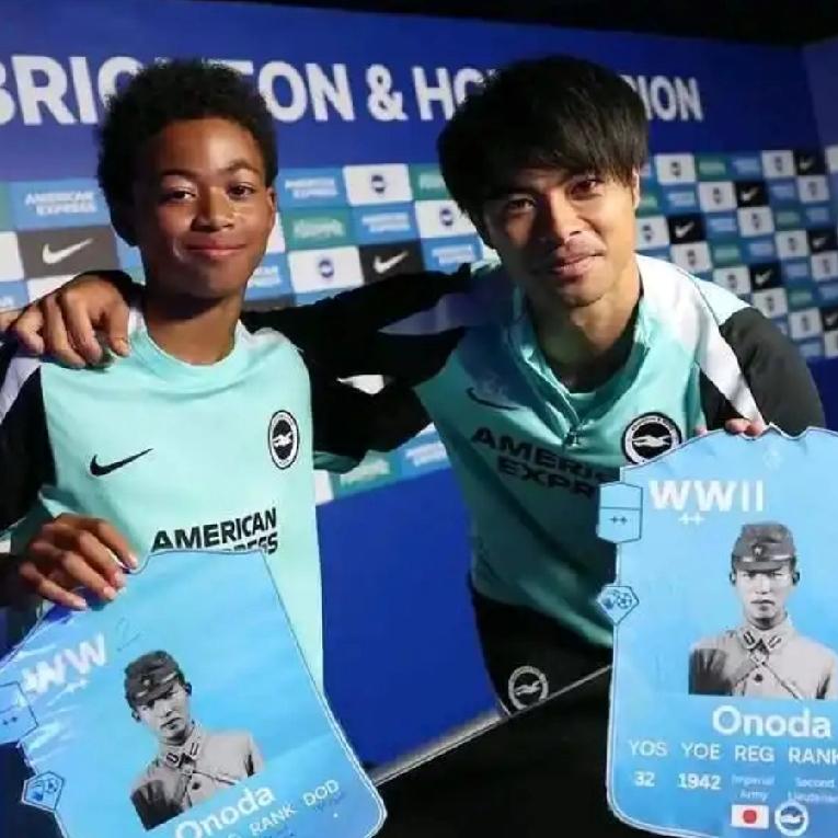 12月1日，新加坡《联合早报》报道:“英超布莱顿青训学院发布日本国脚三苫薰与青年