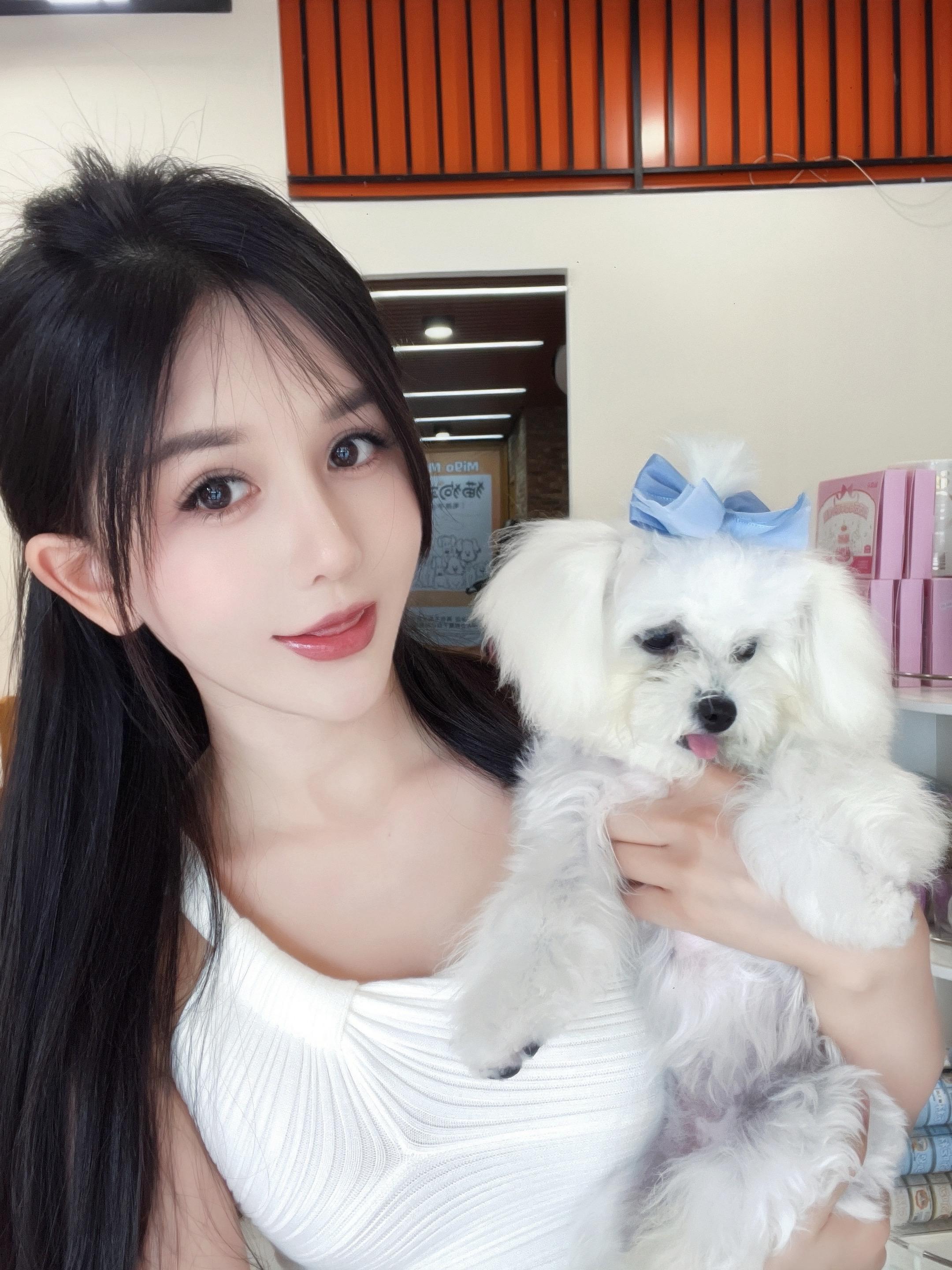 和小狗一样ฅ՞•ﻌ•՞ฅ快乐